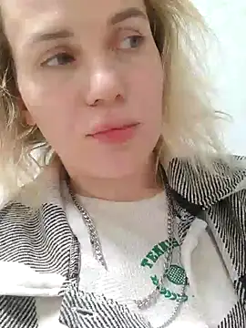 Snapshot of Linda_Gregory chatting on 01.22.25 Linda Gregory online show from 01.22.25