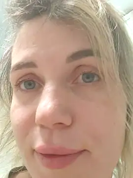 Snapshot of Linda_Gregory chatting on 03.05.25 Linda Gregory online show from 03.05.25