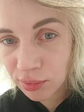 Snapshot of Linda_Gregory chatting on 03.17.25 Linda Gregory online show from 03.17.25