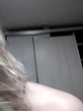 Snapshot of Linda_Gregory chatting on 10.04.25 Linda Gregory online show from 10.04.25