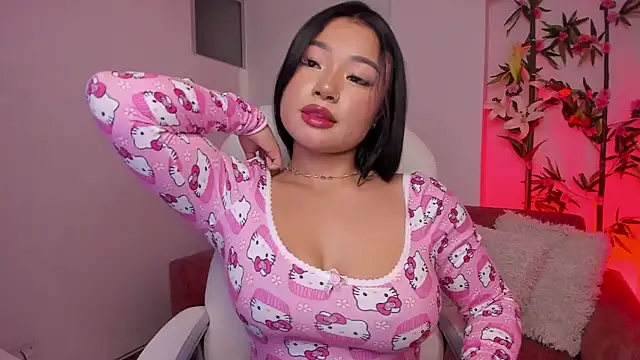 Snapshot of Lulu_Sakura_ chatting on 01.05.25 Lulu Sakura  online show from 01.05.25