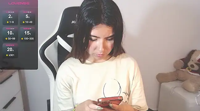 alice middlee online show from 01.30.25