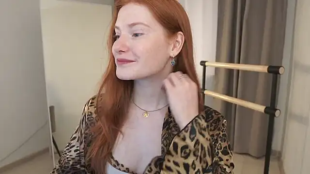 FiaMoor online show from 10.16.25