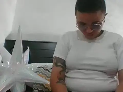 Snapshot of EdenJupiter chatting on 03.20.25 EdenJupiter online show from 03.20.25