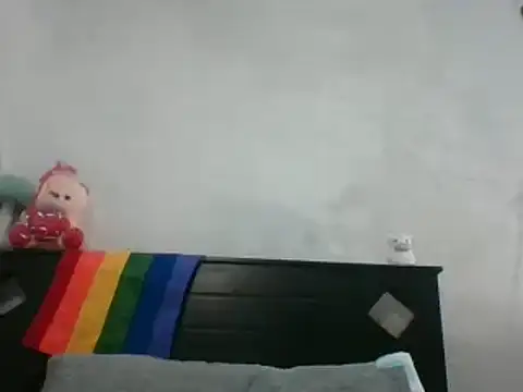 Snapshot of EdenJupiter chatting on 10.13.25 EdenJupiter online show from 10.13.25