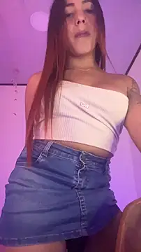 Snapshot of jesica__simpson chatting on 11.27.25 jesica simpson online show from 11.27.25