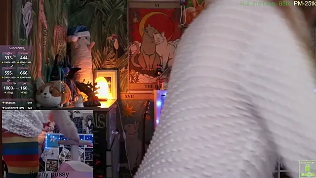 ShiroiFubuki online show from 12.14.24