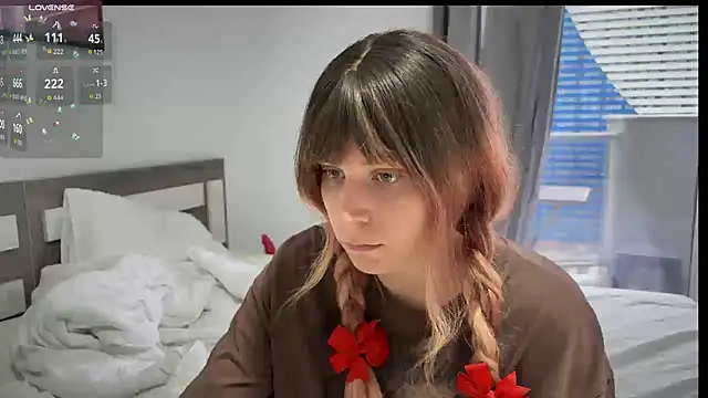 ShiroiFubuki online show from 09.18.25