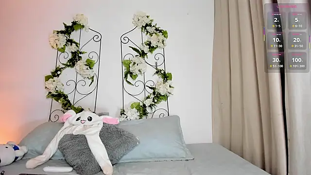 Jiggly   online show from 09.26.25