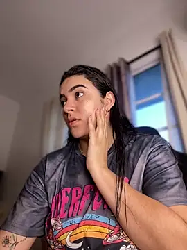 Lia flowers online show from 02.07.25