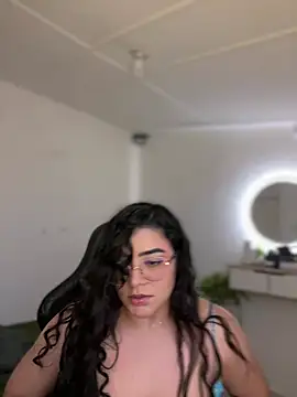 Snapshot of Lia_flowers chatting on 01.11.26 Lia flowers online show from 01.11.26