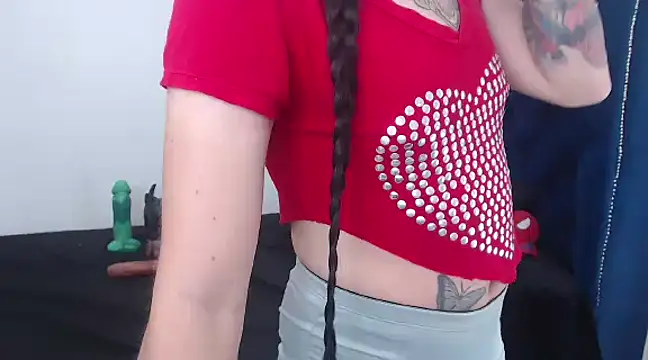 queenofwetqueens online show from 12.16.24