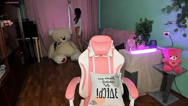 Queen baby online show from 10.21.25