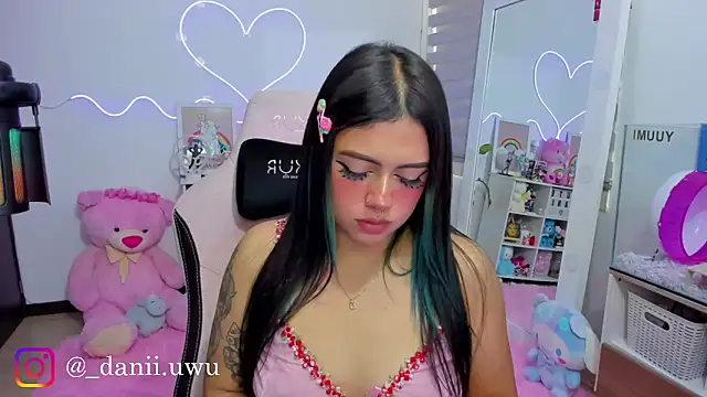 CuteDani  online show from 03.10.26