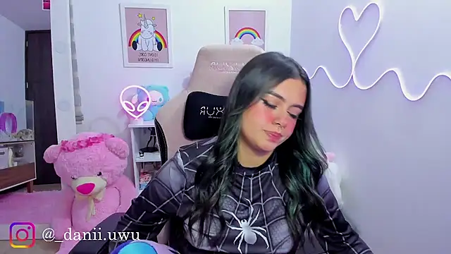 CuteDani  online show from 06.25.26