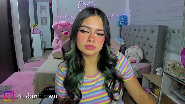 CuteDani  online show from 07.14.26
