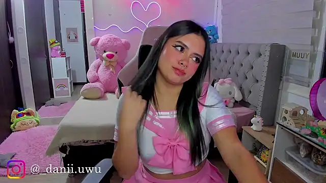 CuteDani  online show from 07.25.26