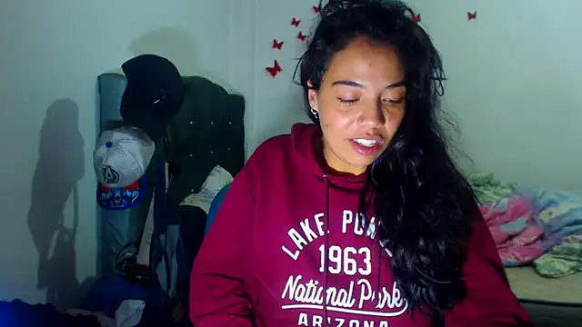 AmaraRoberts420 online show from 12.01.25