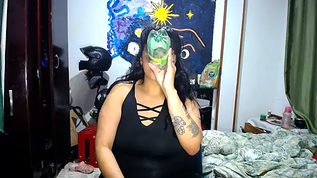AmaraRoberts420 online show from 05.24.26