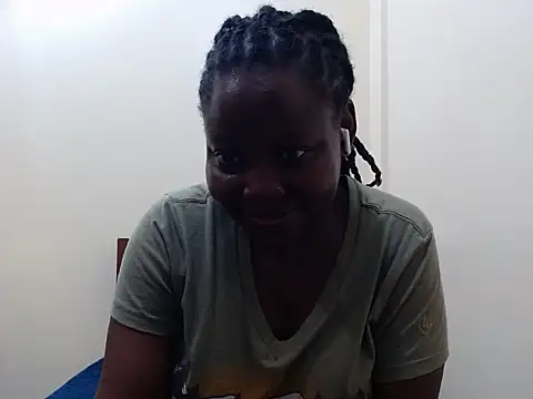 Snapshot of traper_1 chatting on 05.17.26 traper 1 online show from 05.17.26