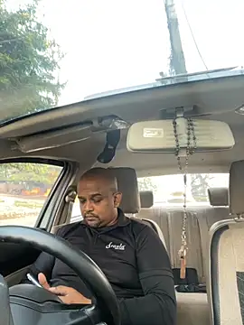 Dick 6inches online show from 11.06.25