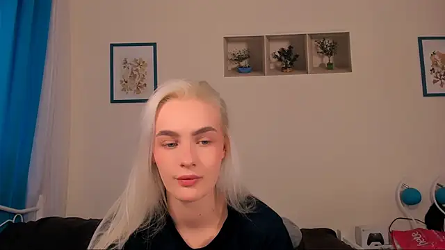 OliviaKisss online show from 04.26.26