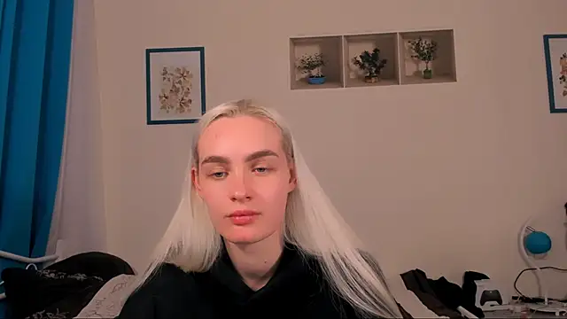 OliviaKisss online show from 05.18.26
