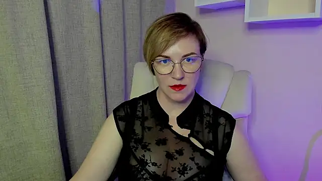 Snapshot of feliziaDesire chatting on 07.05.26 feliziaDesire online show from 07.05.26