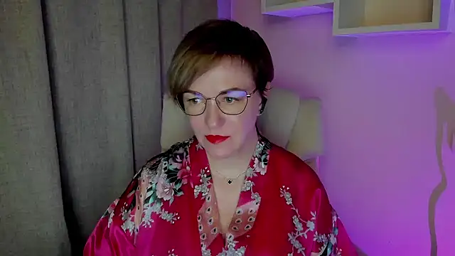 Snapshot of feliziaDesire chatting on 07.07.26 feliziaDesire online show from 07.07.26