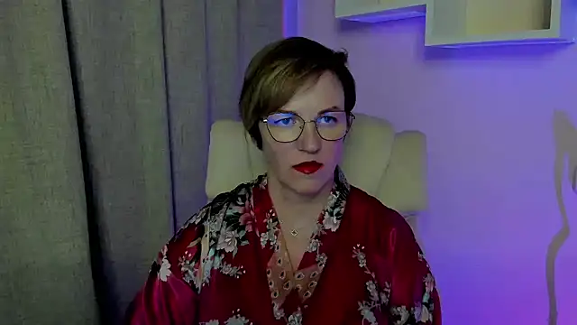 Snapshot of feliziaDesire chatting on 07.07.26 feliziaDesire online show from 07.07.26