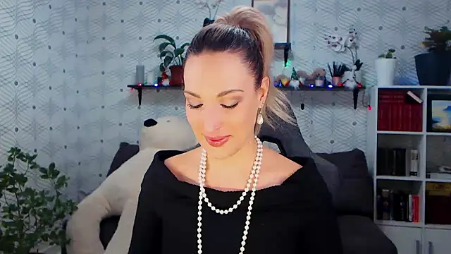 MillaXQueen online show from 01.19.26