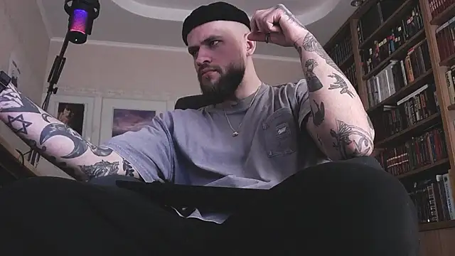 Snapshot of FindomJason chatting on 03.09.26 FindomJason online show from 03.09.26