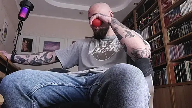 Snapshot of FindomJason chatting on 03.24.26 FindomJason online show from 03.24.26