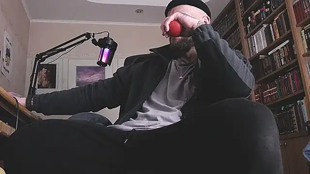 Snapshot of FindomJason chatting on 03.31.26 FindomJason online show from 03.31.26