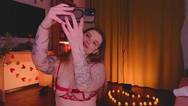 Snapshot of Hottie_Jane chatting on 02.14.26 Hottie Jane online show from 02.14.26