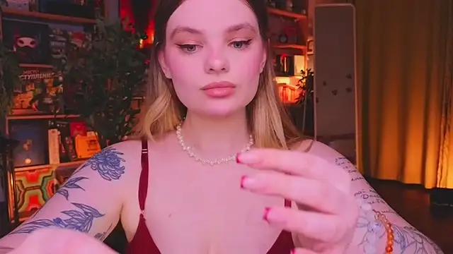 Snapshot of Hottie_Jane chatting on 02.21.26 Hottie Jane online show from 02.21.26