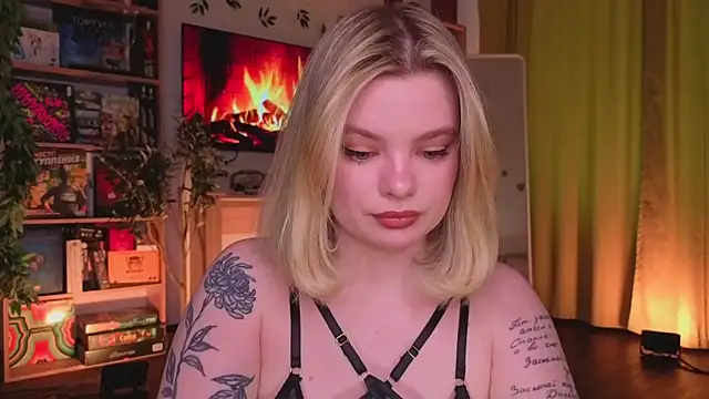 Snapshot of Hottie_Jane chatting on 04.03.26 Hottie Jane online show from 04.03.26