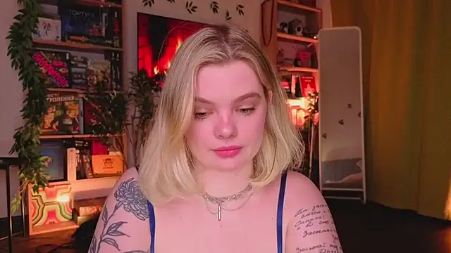 Snapshot of Hottie_Jane chatting on 04.04.26 Hottie Jane online show from 04.04.26