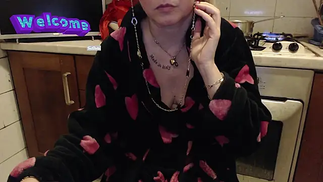 Snapshot of martachatte chatting on 03.04.25 martachatte online show from 03.04.25