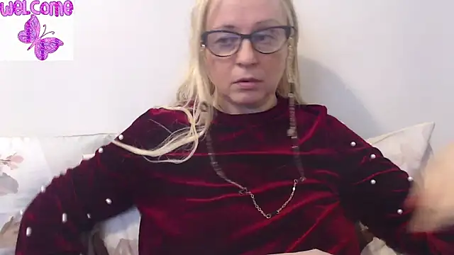 Snapshot of martachatte chatting on 03.21.25 martachatte online show from 03.21.25