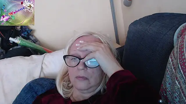 Snapshot of martachatte chatting on 10.11.25 martachatte online show from 10.11.25