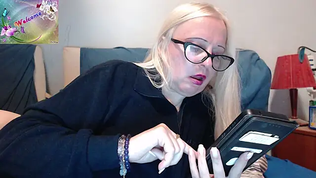 martachatte online show from 10.21.25