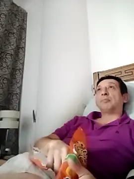 Snapshot of Pacobakan042 chatting on 12.15.25 Pacobakan042 online show from 12.15.25