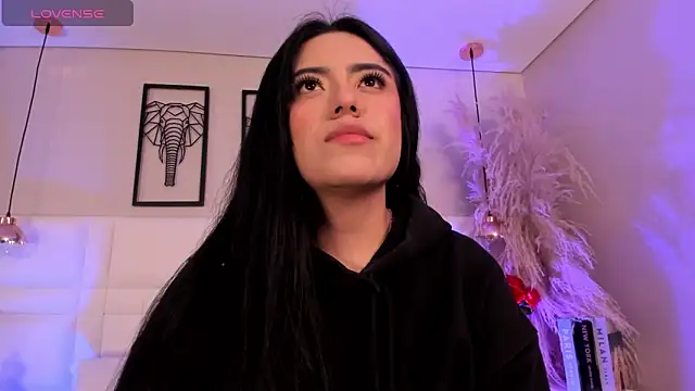 Rebeca jones online show from 11.12.25