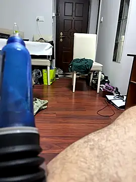 strange6696 online show from 12.04.25