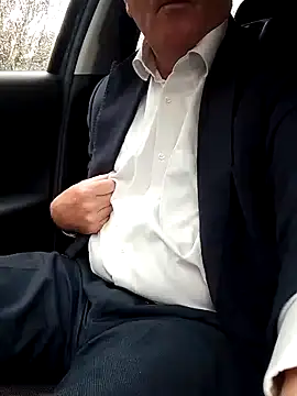 stiffandlubedxh online show from 11.10.25