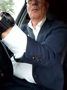 Snapshot of stiffandlubed@xh chatting on 03.09.26 stiffandlubedxh online show from 03.09.26