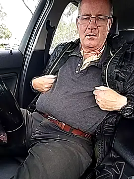 Snapshot of stiffandlubed@xh chatting on 03.27.26 stiffandlubedxh online show from 03.27.26