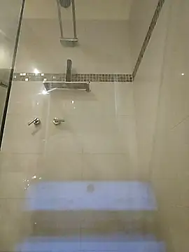 Snapshot of stiffandlubed@xh chatting on 04.10.26 stiffandlubedxh online show from 04.10.26