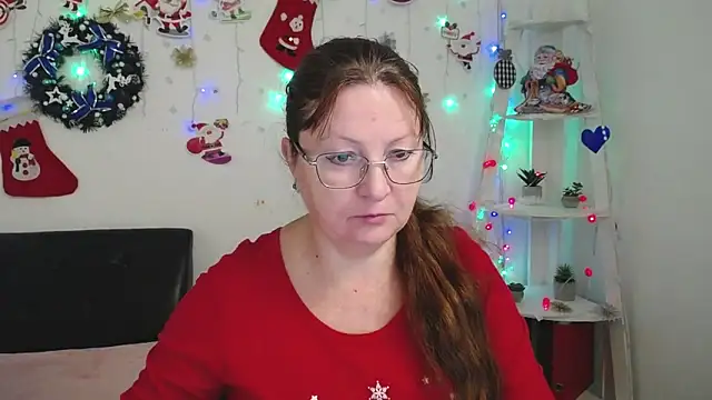 VanessaHotts online show from 12.27.24